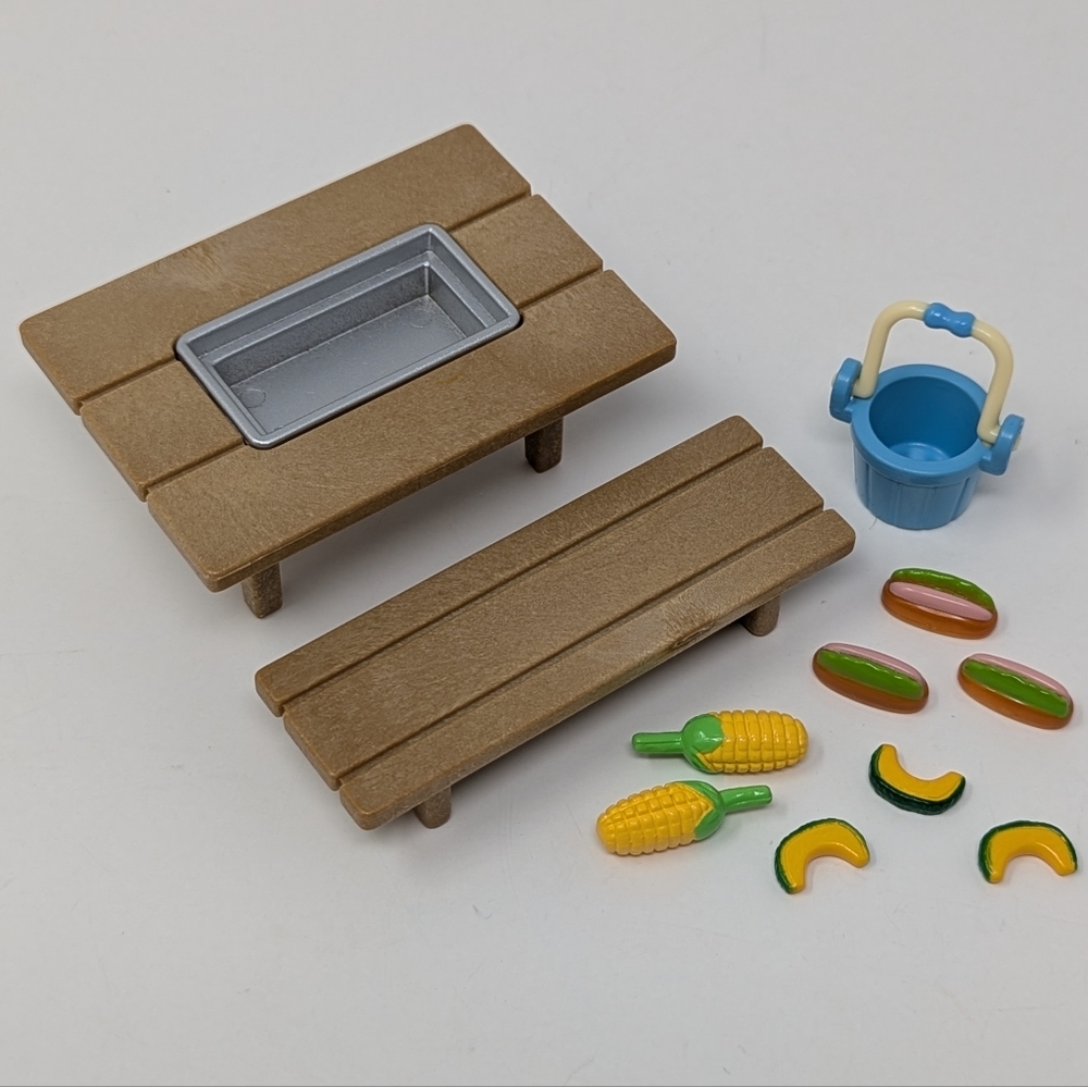 Calico Critters BBQ Table and Food